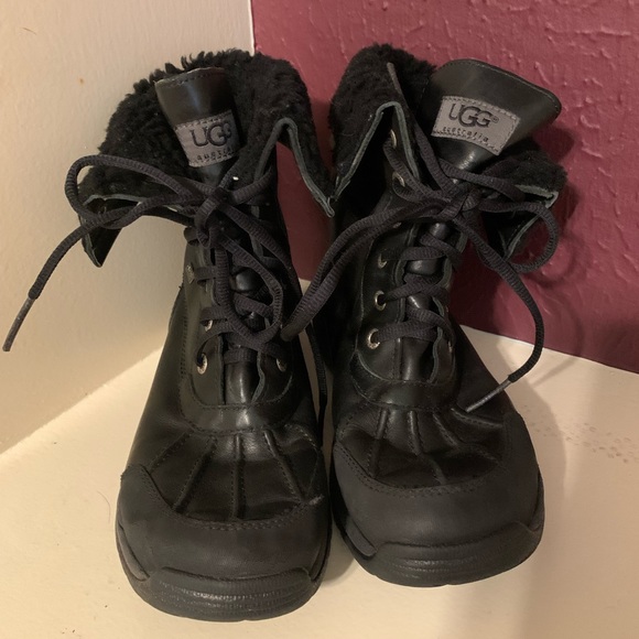 UGG kids Butte ll waterproof winter boot - Picture 2 of 3